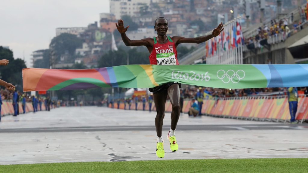 Kenya's Eliud Kipchoge crosses the finish line to win the men's marathon in Rio on Sunday. He won by more than a full minute