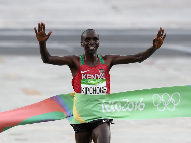 Kenya's Eliud Kipchoge wins the men's marathon