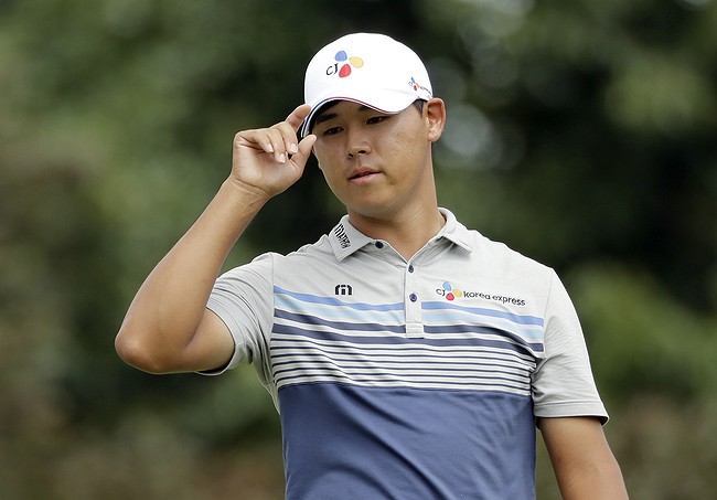 Si Woo Kim shoots Wyndham-record 10-under 60 to take lead