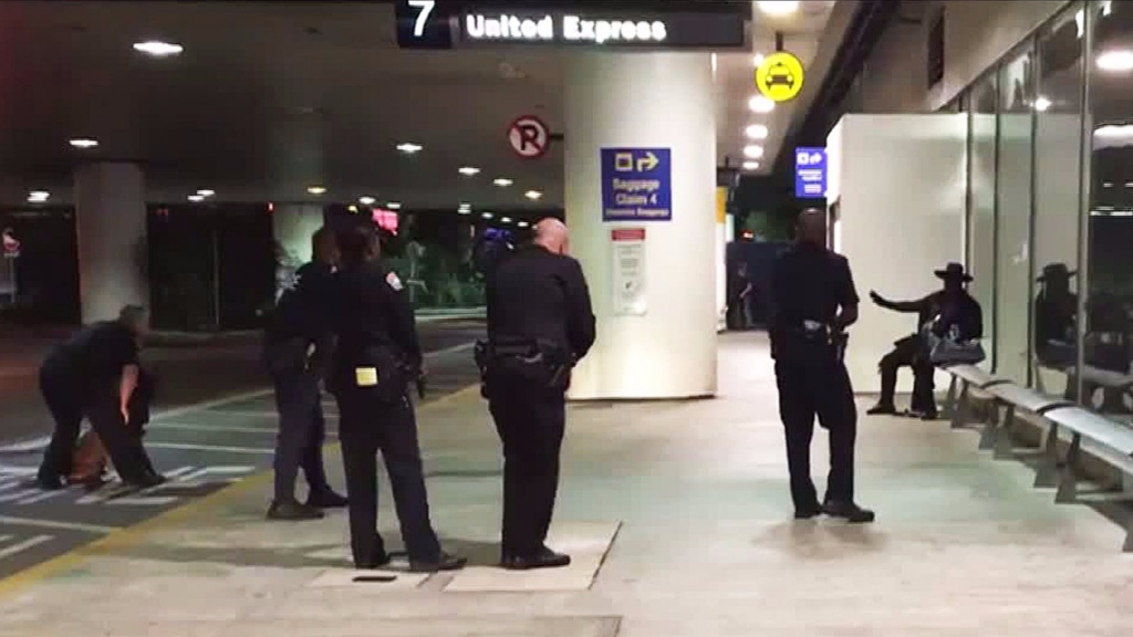 Police search LA airport, many evacuate as shooter reported