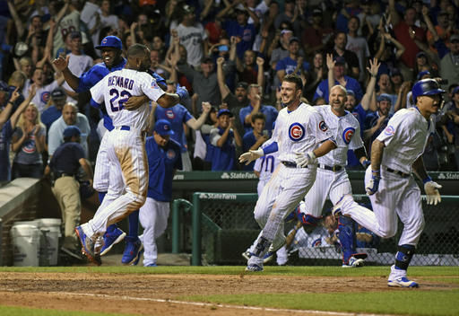 Lester squeezes in deciding run Cubs beat Mariners in 12