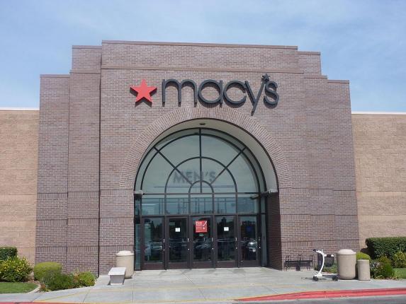 Macy's tops Wall Street estimates, to close 100 stores