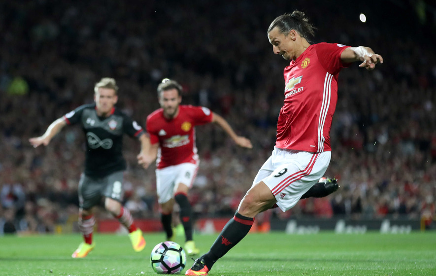 Jose Mourinho reveals that Wayne Rooney willingly passed penalty spot duties to Zlatan Ibrahimovic