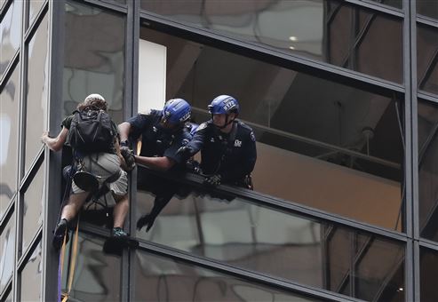 Trump Tower Climber-1