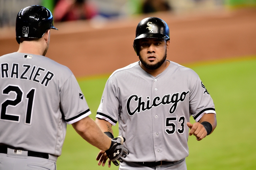 White Sox score in 8th on strikeout to beat Marlins 8-7