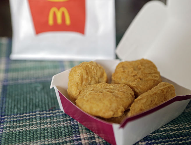 McDonald’s announced Monday that it is removing artificial preservatives from the iconic Chicken Mc Nuggets as well as from breakfast items such as pork sausage patties