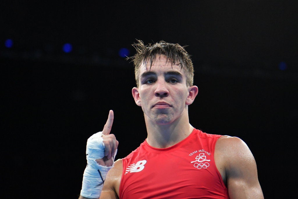 5-year-old gives Michael Conlan his medal after Olympic heartbreak