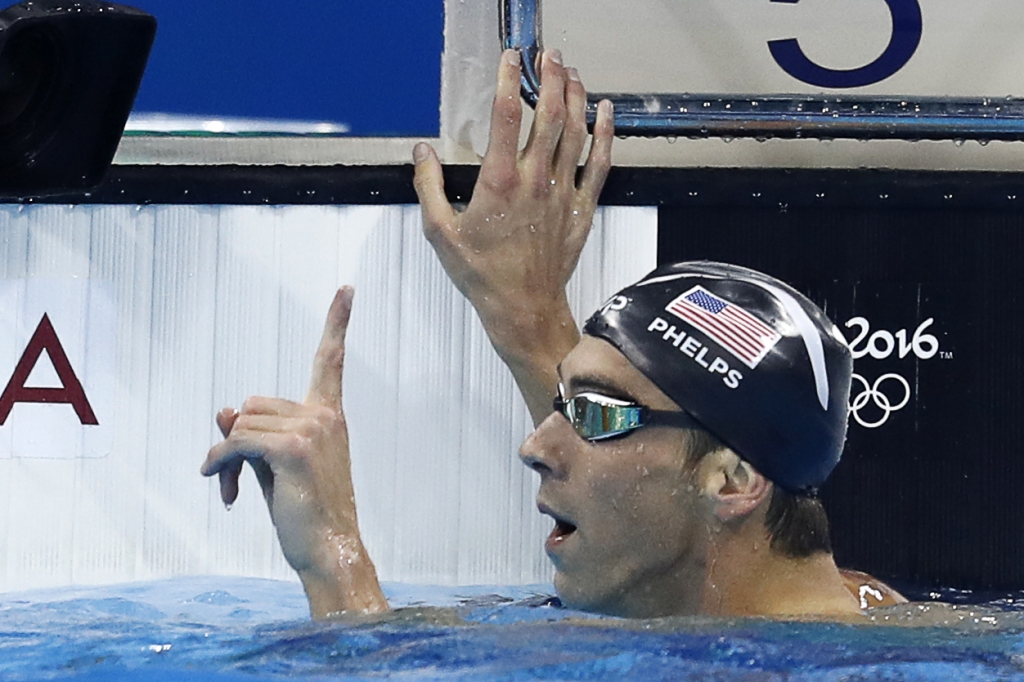 Michael Phelps finger wag Michael Phelps 200m Chad Le Clos Rio Olympics