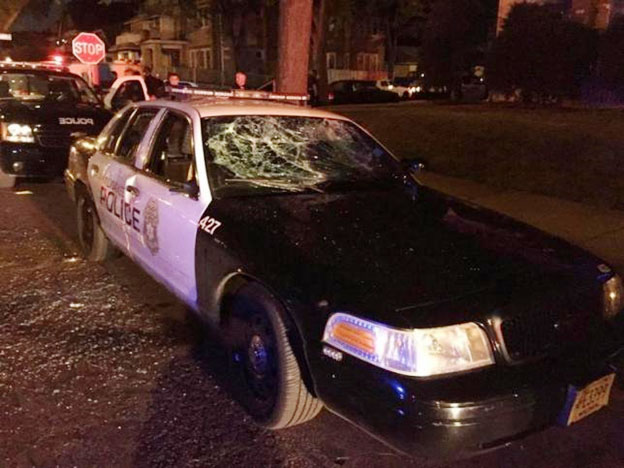 Deadly police shooting sparks violent protests in Milwaukee