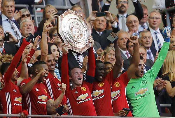 Manchester United: Ibrahimovic gives Mourinho first trophy at United