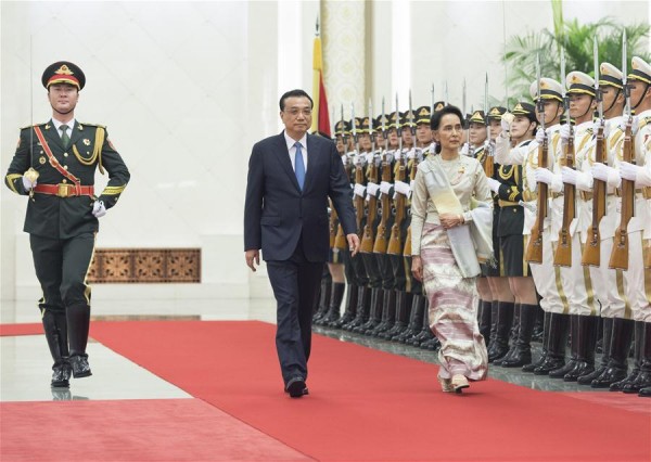 Chinese Premier Li Keqiang holds a welcoming ceremony for Myanmar's State Counsellor Aung San Suu Kyi at the Great Hall of the People in Beijing capital of China Aug. 18 2016