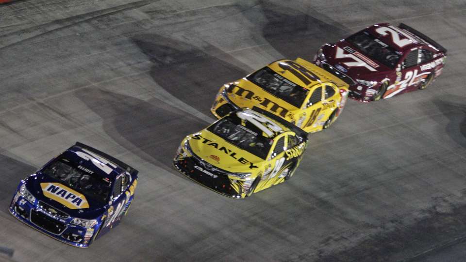 NASCAR Sprint Cup race stopped once more for rain