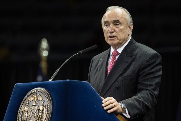 NYPD Commissioner William Bratton will announce his resignation