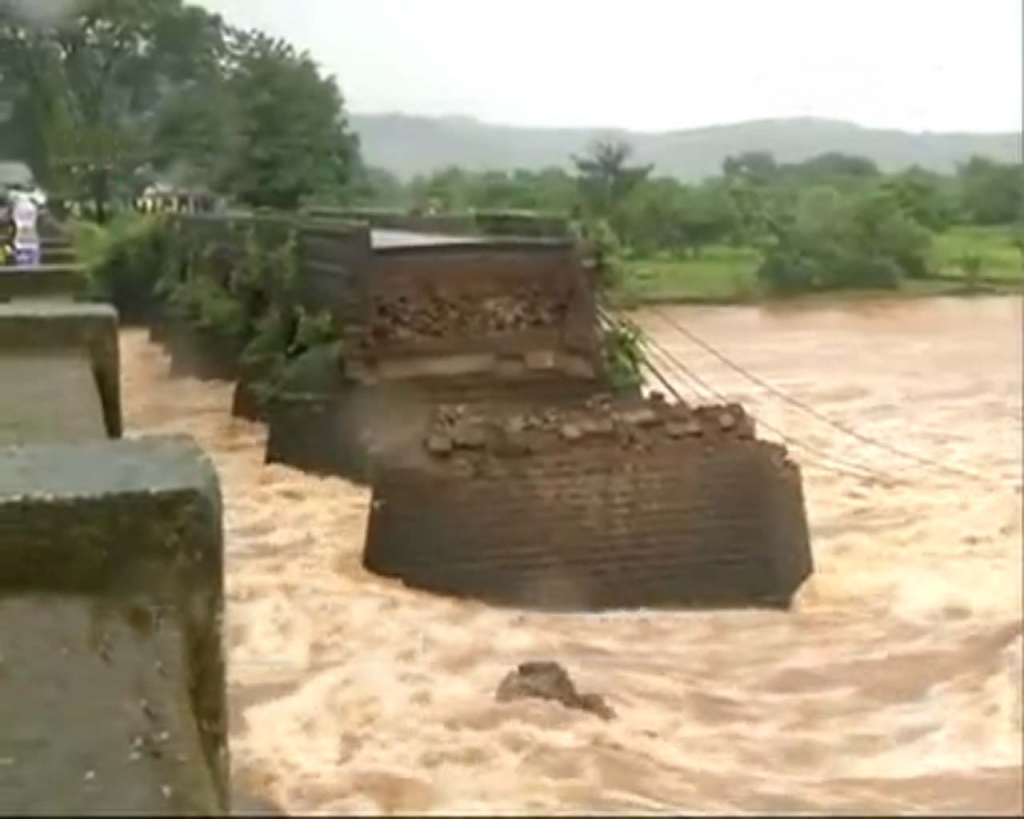 Nearly 22 persons went missing as Mumbai Goa bridge sweeps away