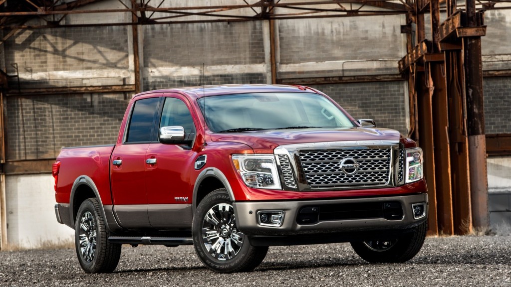 US 2017 Nissan Titan Crew Cab prices start from $34,780 image