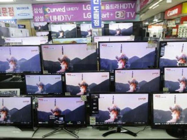 TV screens at the Yongsan Electronic store in Seoul South Korea show file footage of a similar North Korean ballistic missile that Pyongyang claimed to have launched from underwater on Wednesday. The North Korean ballistic missile fired from a submarine