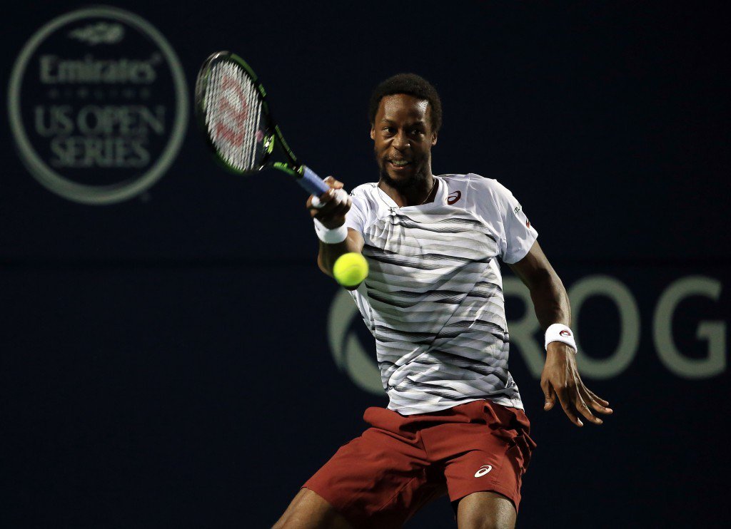 France’s Gael Monfils continued his excellent form by beating home favourite Milos Raonic in straight sets