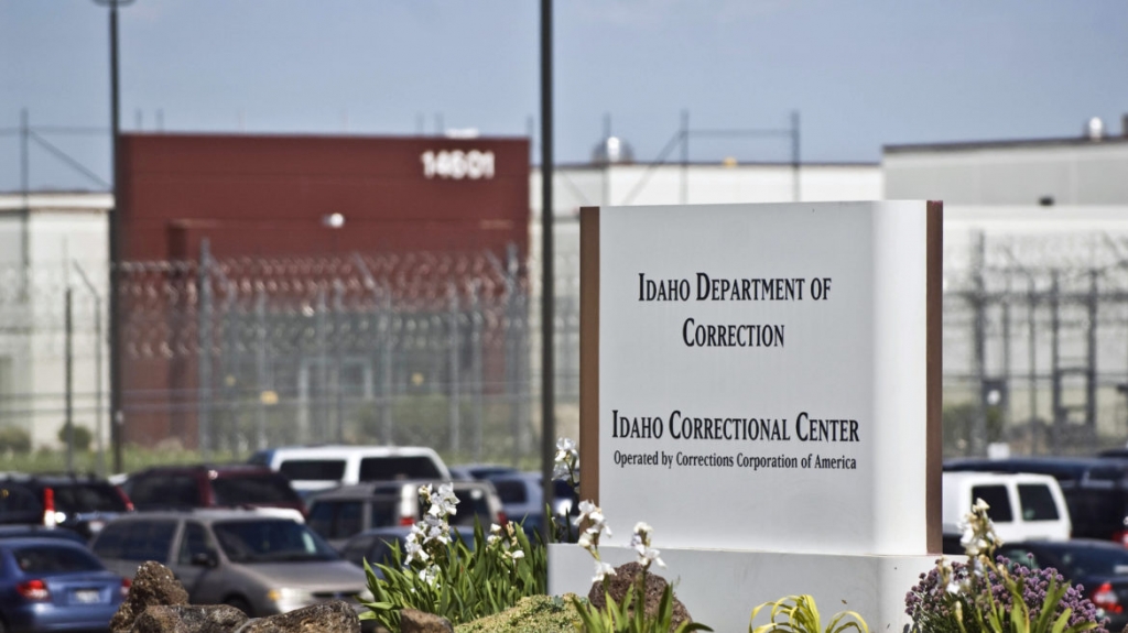 Department of Justice to phase out use of private prisons