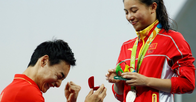 No matter the water's color, Chinese divers look golden