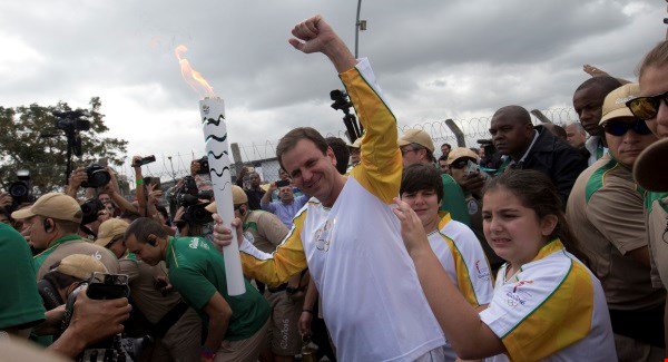 Brazil soccer players give hosts a winning start to Olympics