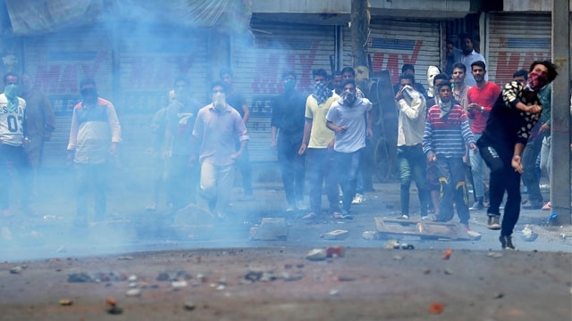 Over 3,300 security personnel injured in Kashmir violence