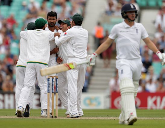 Pakistan are closign in on victory at The Oval