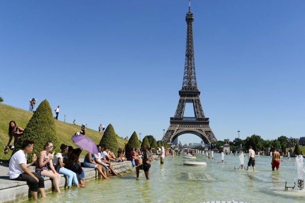 Paris Tourism Lost 750 mln Euros after Attacks