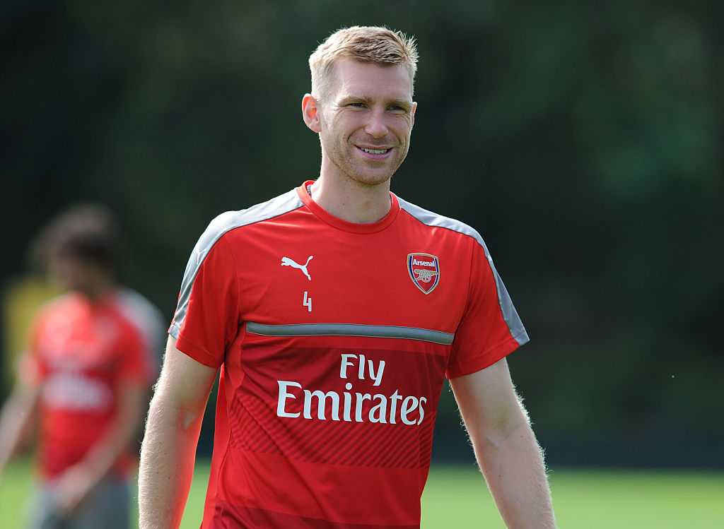 Confirmed Arsenal announce Mertesacker as new club captain