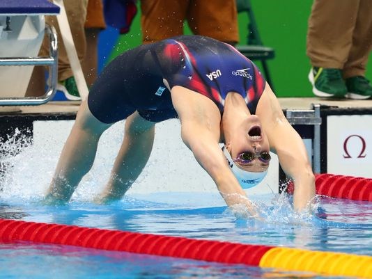 1 last time: Phelps and Lochte duke it out in Olympic pool