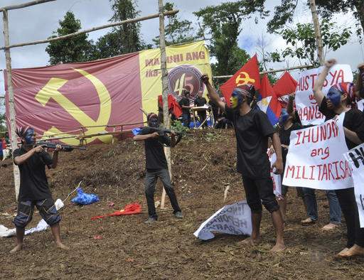 Top Philippine communist leaders freed to join peace talks