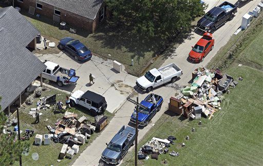 Local Red Cross volunteers deployed to help relief efforts in flood-damaged Louisiana