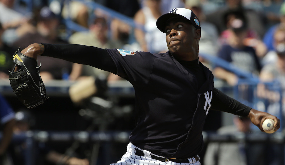 Yankees, Cubs working on Aroldis Chapman for Gleyber Torres deal