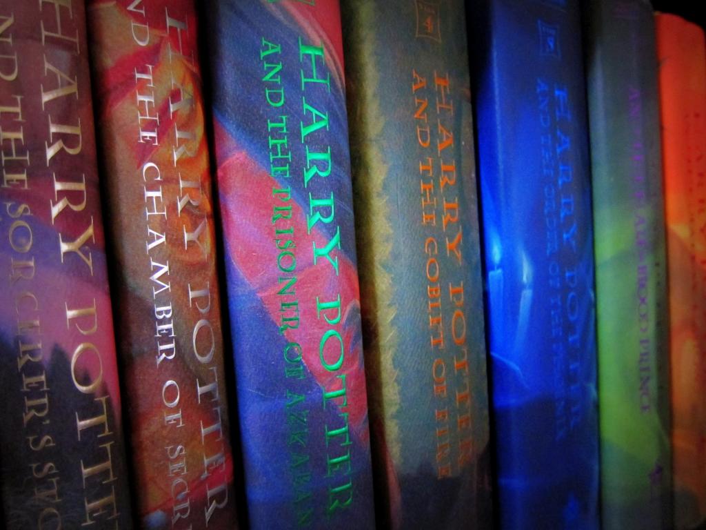 How Do Early Sales Of 'The Cursed Child&#039 Stack Up Against The Harry Potter Series