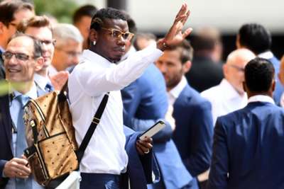 Paul Pogba given green light to undergo medical with Manchester United