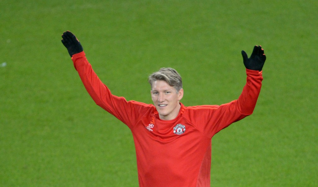 “Raise your hand if you want to leave the club”