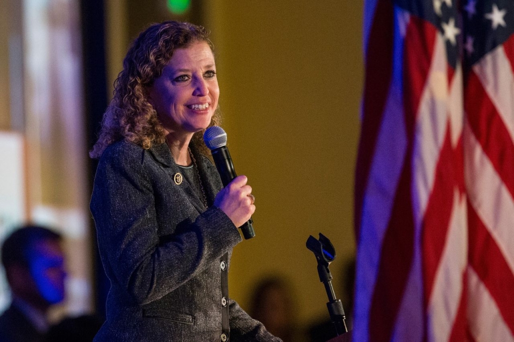 Ousted from DNC, Wasserman Schultz faces primary challenge