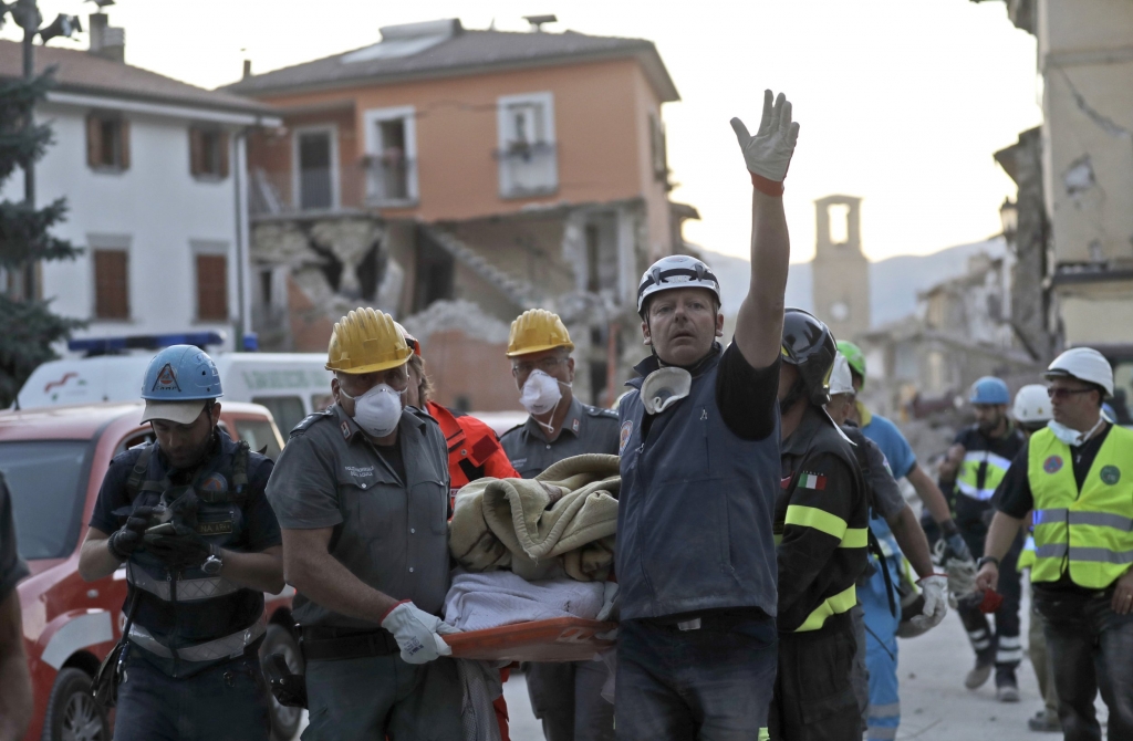 039;She's alive!&#039: girl 8 pulled from rubble hours after earthquake in Italy