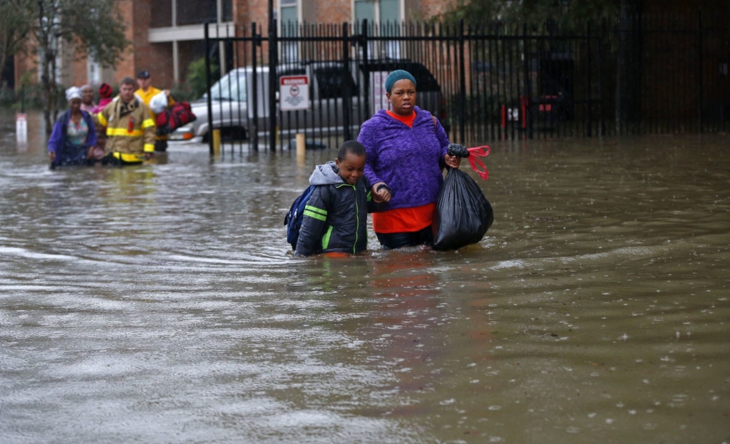 More than 1,000 rescued after 'unprecedented&#39 floods in the deep South