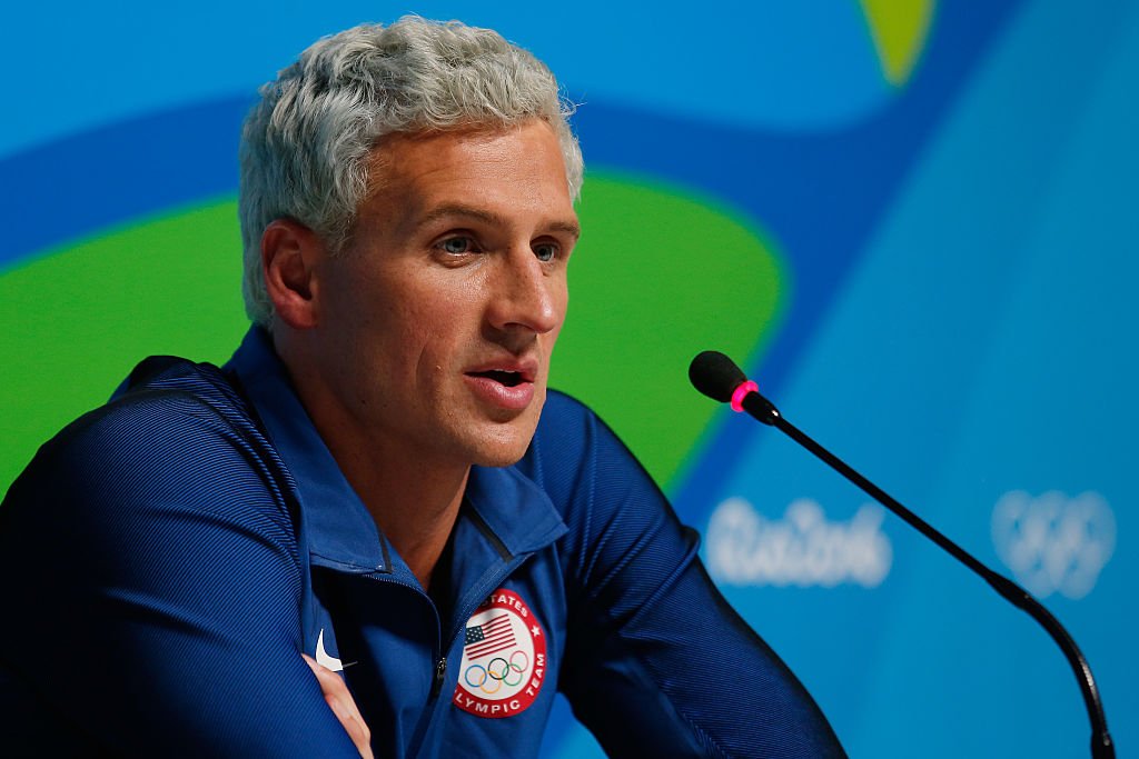 Rio 2016 Ryan Lochte and 3 Other Swimmers Robbed or Not