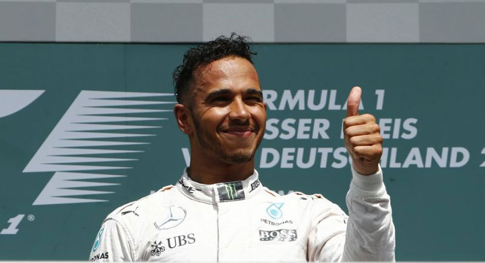 German Grand Prix: Lewis Hamilton seals dominant victory as Nico Rosberg endures nightmare afternoon