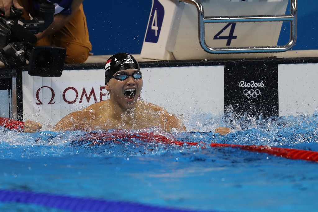 Watch Schooling Defeats Phelps-le Clos Cseh Silver Tie Trio 100 Fly