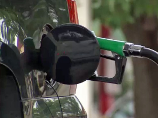 AAA: Gas Prices In Arizona Higher At The Pumps This Week