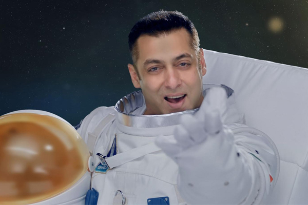 Salman to don astronaut look for show promo