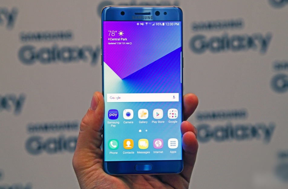 Samsung Electronics unveils new curved-screen Galaxy Note phone in H2 sales push