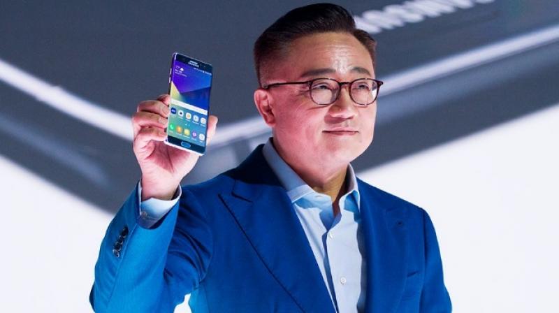 Samsung's mobile chief D.J. Koh holding the all new Galaxy Note 7