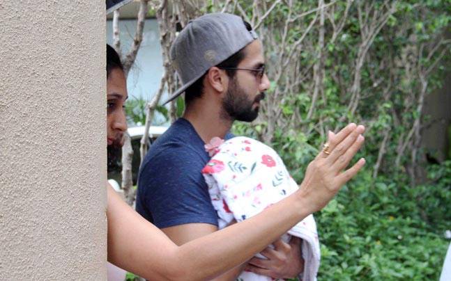 Shahid Kapoor with baby daughter