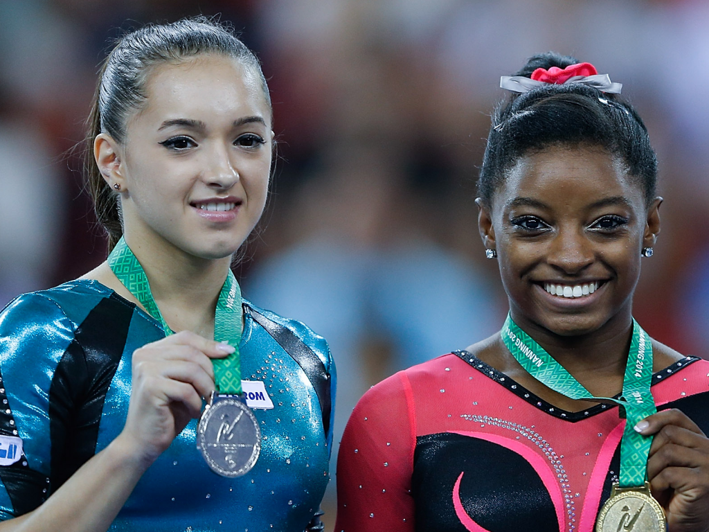 Simone biles larisa lordache