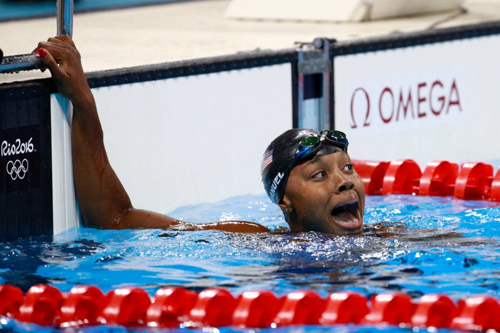 Simone Manuel realizes she won gold