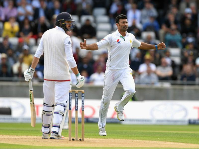 Sohail Khan destroyed England's top order in the first session en route to claiming five wickets in the innings