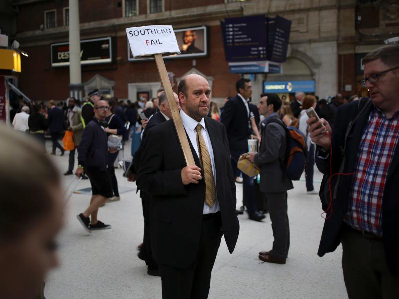 Southern rail strike hundreds of trains cancelled